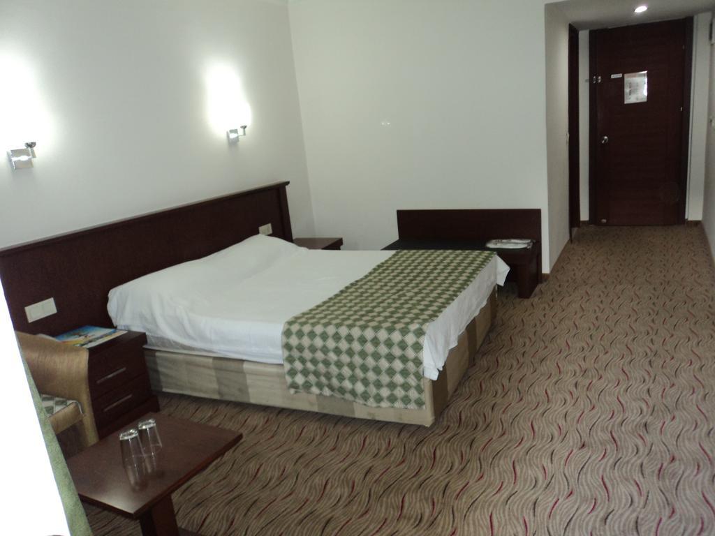 Izethan Hotel Muğla Quarto foto
