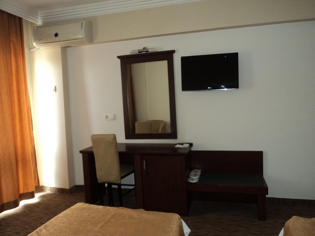 Izethan Hotel Muğla Quarto foto
